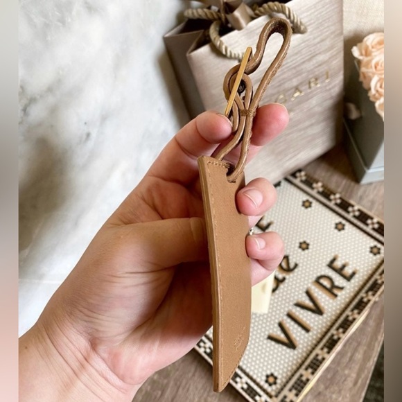 Bvlgari Tan Luggage Tag - Roma Italy - Picture 5 of 7